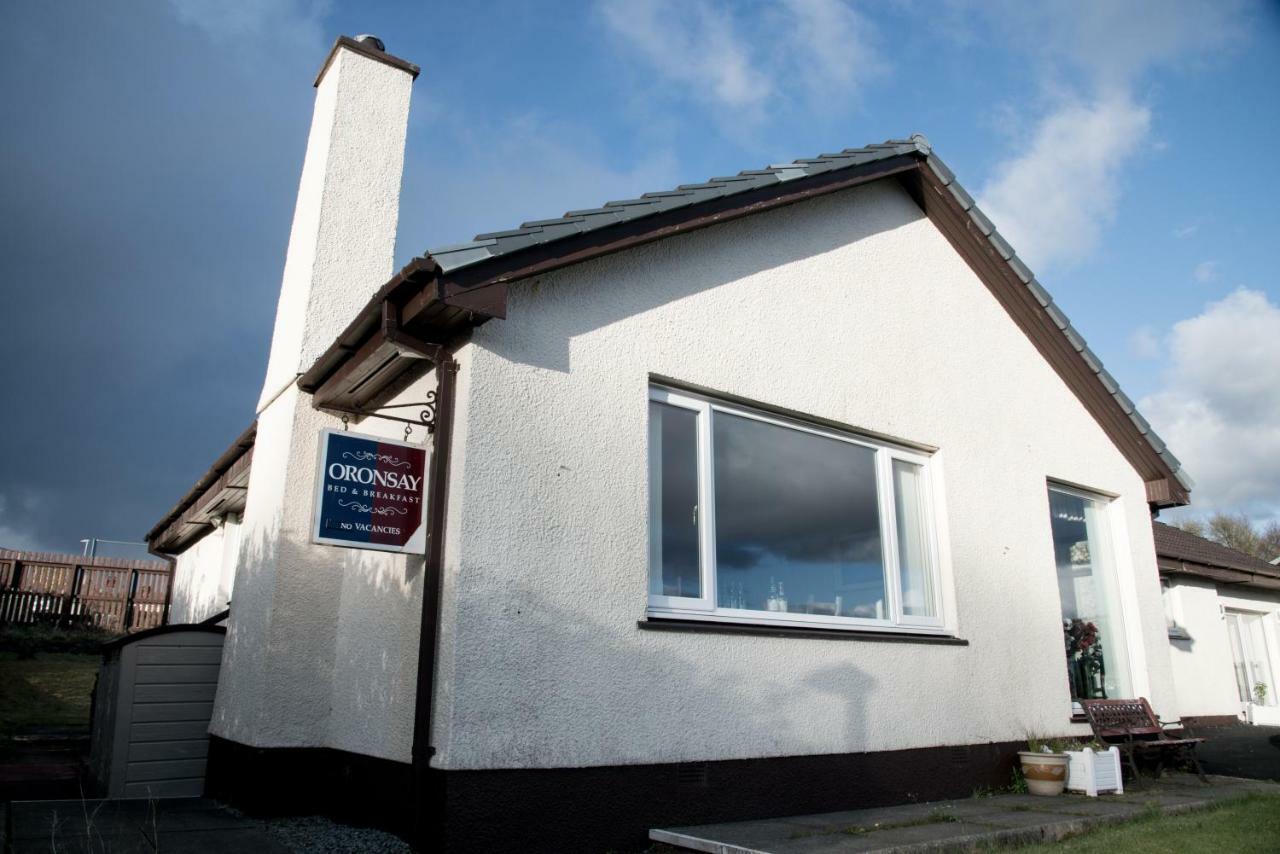 Oronsay Hotel Portree Exterior photo